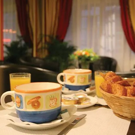 Ibis Styles Montmartre Batignolles Hotel Parijs