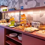Ibis Styles Montmartre Batignolles Hotel