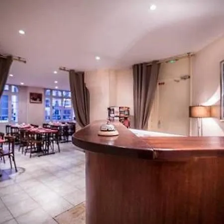 Hotel Ibis Styles Montmartre Batignolles 3*