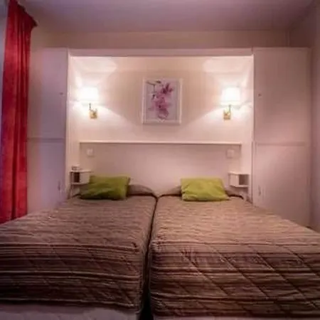 Ibis Styles Montmartre Batignolles 3* Paris