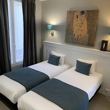 Ibis Styles Montmartre Batignolles Hotel 3*