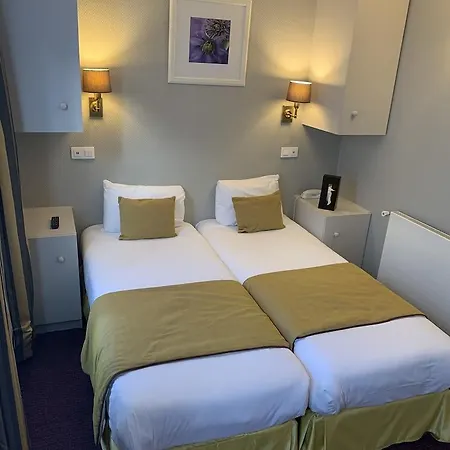 Ibis Styles Montmartre Batignolles מלון