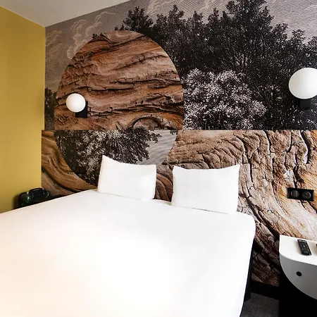 Hotel Ibis Styles Montmartre Batignolles 3*