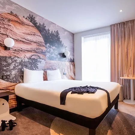 Ibis Styles Montmartre Batignolles מלון