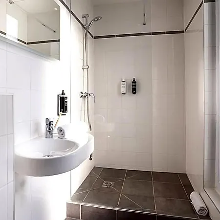 Ibis Styles Montmartre Batignolles 3* 巴黎