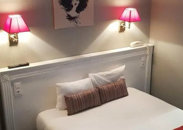 ホテル Ibis Styles Montmartre Batignolles パリ