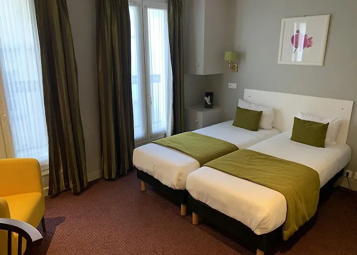 Ibis Styles Montmartre Batignolles Hotell 3*
