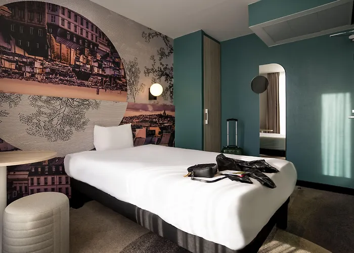 Ibis Styles Montmartre Batignolles パリ