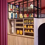 Ibis Styles Montmartre Batignolles パリ