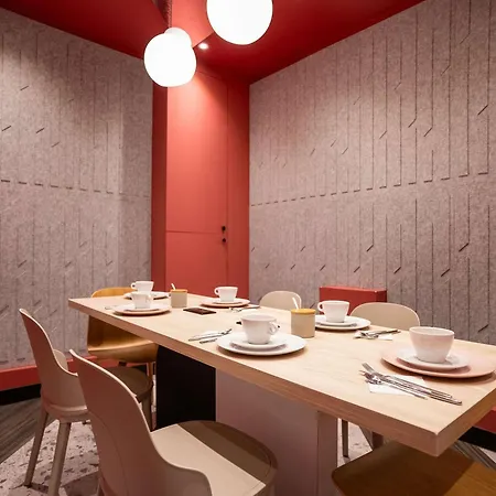 Ibis Styles Montmartre Batignolles Hotel