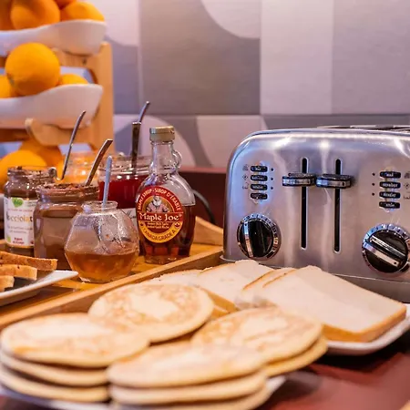 Ibis Styles Montmartre Batignolles ホテル 3*